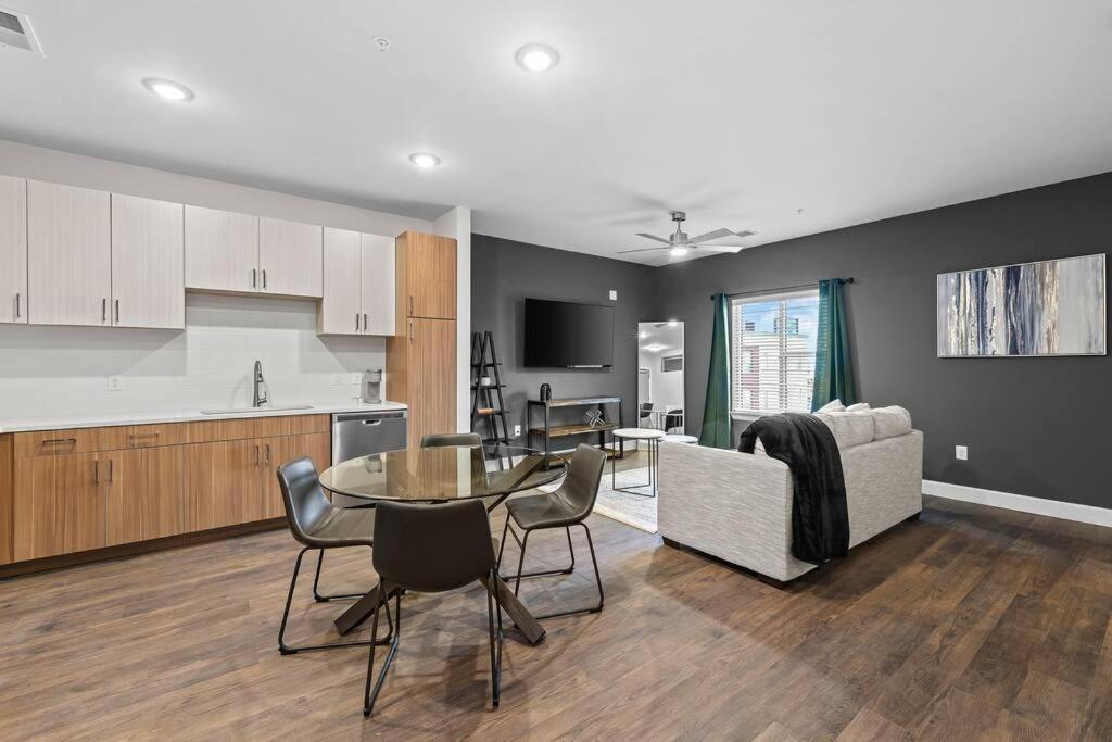 The Platinum Suite Penthouse The Gulch แนชวิลล์ ภายนอก รูปภาพ
